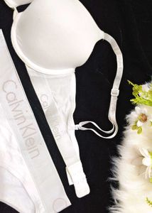 Calvin Klein Lightly padded bra with brief 👍