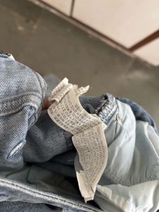 Light Wash Ripped Jeans