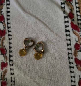 Heart Earrings with yellow crystal