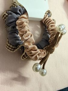 Cute Hair Accessories Set of 3(brand new)