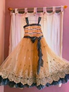 Beautiful princess style flared baloon like long f