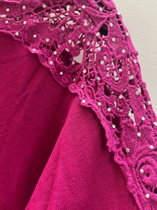 Women Embellish Pullover