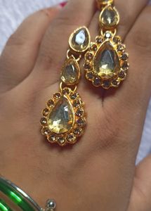 Elegant Crystal Drop Earrings