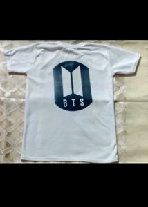 BTS Graphic T-Shirt 💜ᗷTS⟭⟬ ET SURPRISE GIFT INsid