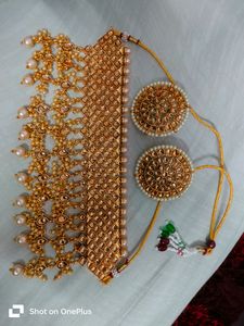 Heavy Pearl And Kundan Choker Set With Stud