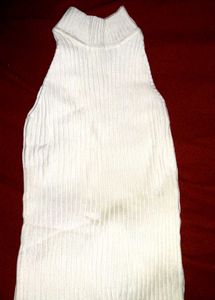 Chic Ribbed Mock Neck Sleeveless Top