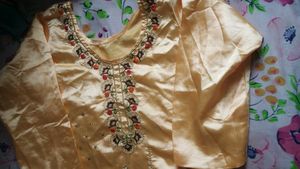 Elegant Embroidered Kurta Set new🥰