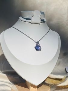 Ocean Shell Pendant Necklace