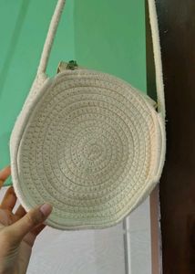 Chic Woven Crossbody Bag with Pearl &amp; Daisy Accent
