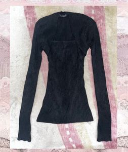Ribbed fitted sweater 🖤