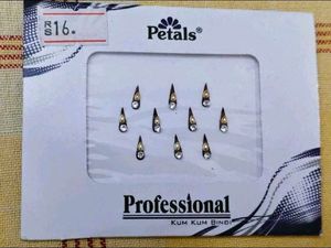 Petals Professional Bindi Set