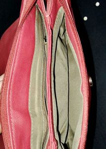 Chic Red Crossbody Handbag