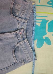 Straight Leg High Waist Jeans
