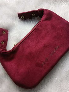 Bobbi Brown velvet Burgundy Suede Pouch♥️💕