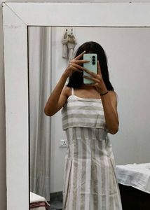 this is cute zara dress
