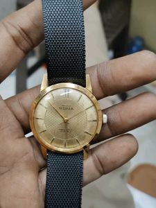 Vintage Gold Tone hmt sona watch