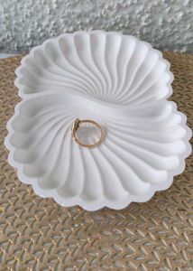 White Shell Trinket Dish 🤍
