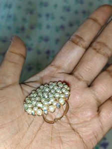 Elegant Pearl and Crystal Statement Ring
