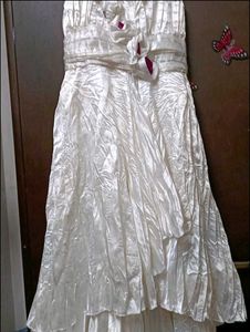 Elegant White Strapless Tiered Dress