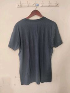 2 Men's Graphic Print T-Shirt L size