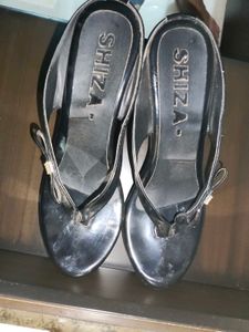 Black wedges Sandals