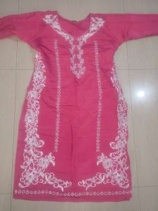 Beautiful Pink Embroidered Kurta
