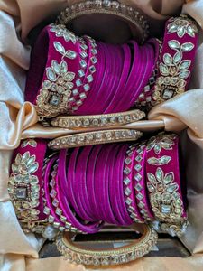 Exquisite Kundan &amp; Pearl Bangles Set