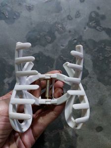 Stylish White Hair Claw Clip