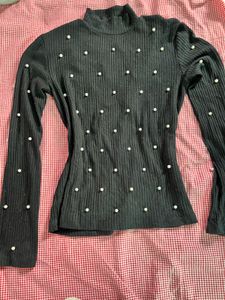 Chic Pearl Embellished Turtleneck Top