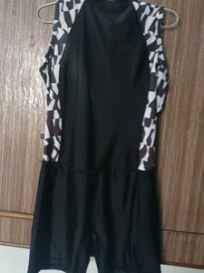 Black &amp; White Sleeveless Swimsuit