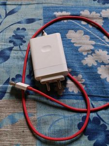 OnePlus 100W SUPERVOOC Charger