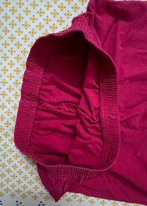 Magenta leggings