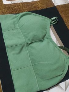 Comfortable Green Sports Bra