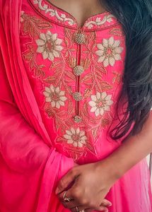 Pink Embroidered Kurta🌷