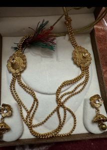 Exquisite Gold-Toned Layered Necklace &amp; Earring Se