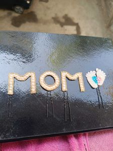 Mom Hair Pins with Cute Baby Feet Design