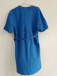 a mesmerizing blue dress💃