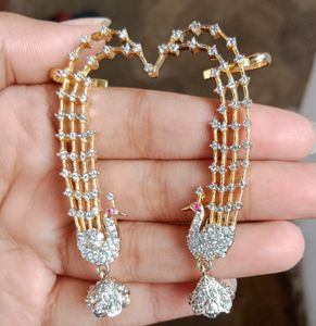 AD Stone Peacock Design Earrings 🦚
