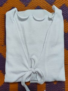 Chic White Cropped Cardigan