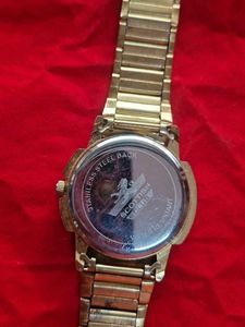Elegant Gold Tone Watch  need service