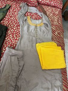 Elegant Grey Kurta Set with Yellow Dupatta