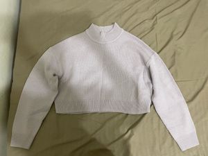 H&amp;M Lilac Mock Neck Cropped Sweater