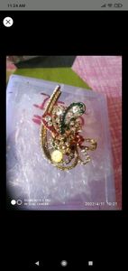 1 hair pin n 3 saree pins