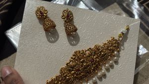 Antique Gold Necklace &amp; Earrings Set