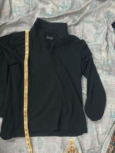 Men's Black Long Sleeve Collared Shirt