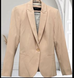 Zara Beige Blazer Xs can’t fit to S
