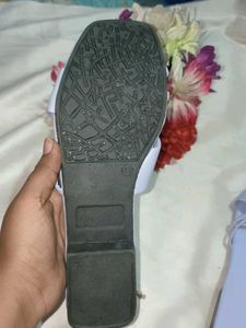 Stylish Lavender Flat Sandals