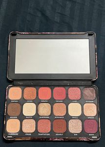 ❗️Rare❗️Makeup Revolution Eyeshadow Palette