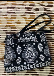 Hand bag
