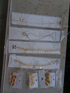 combo of jewellery